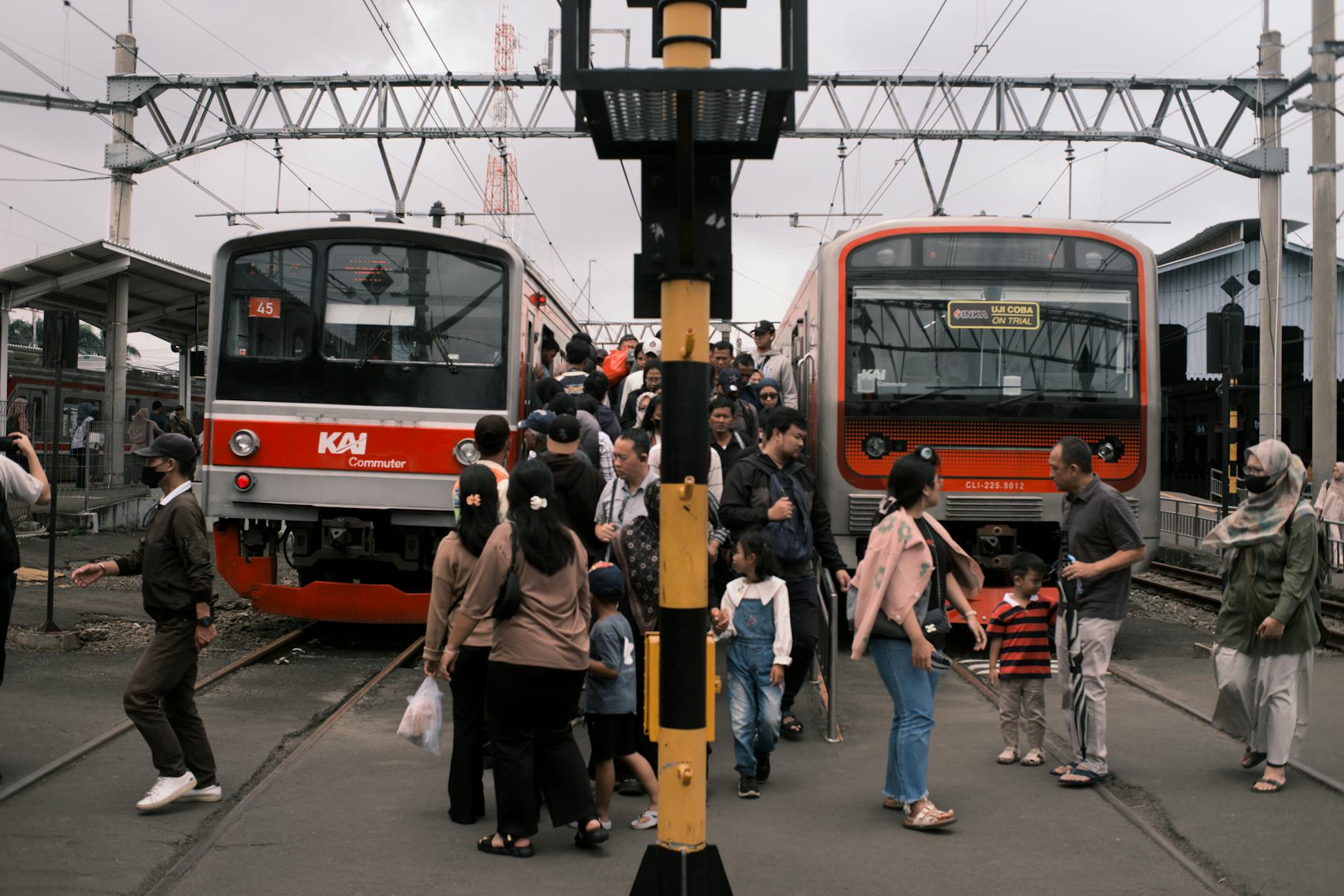 Tempat Camping Terbaik di Jawa Barat