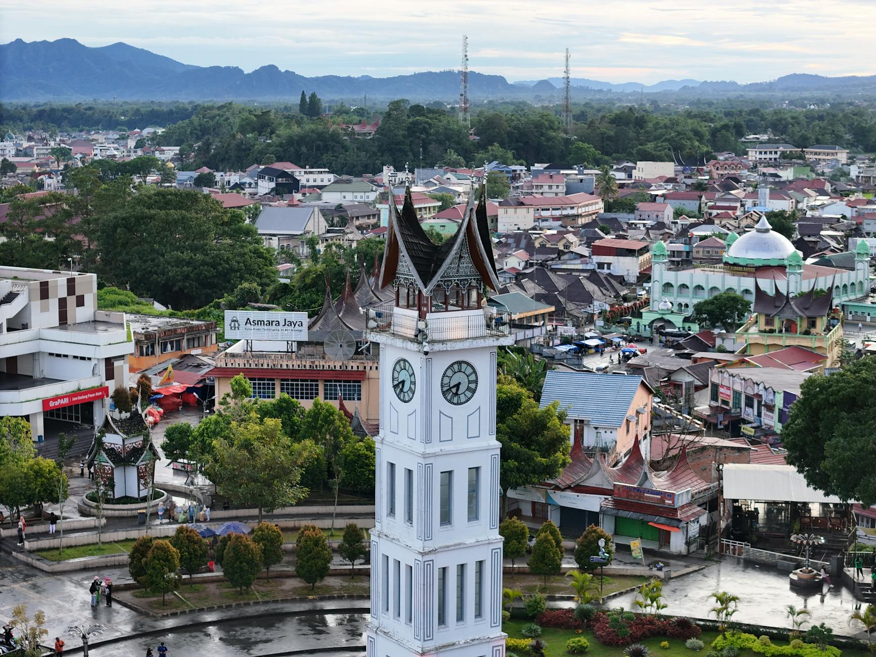 Wisata Alam di Sumatera yang Wajib Dikunjungi